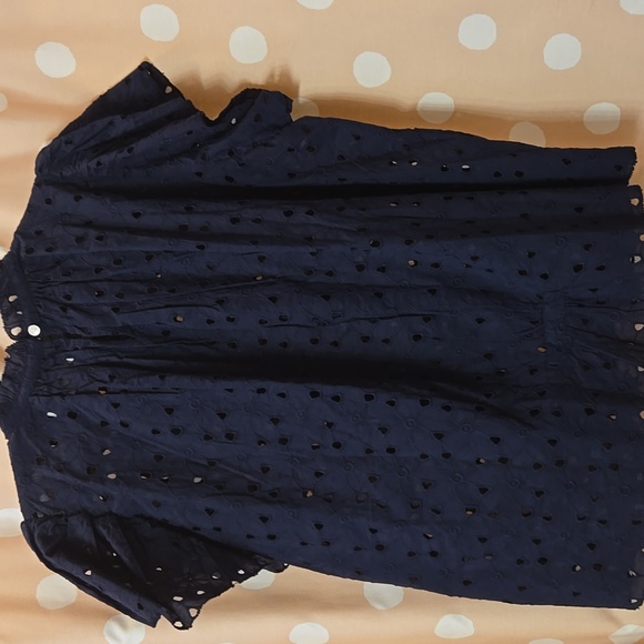 Trovata Navy Eyelet Top, Sz L NWT - Picture 4 of 7